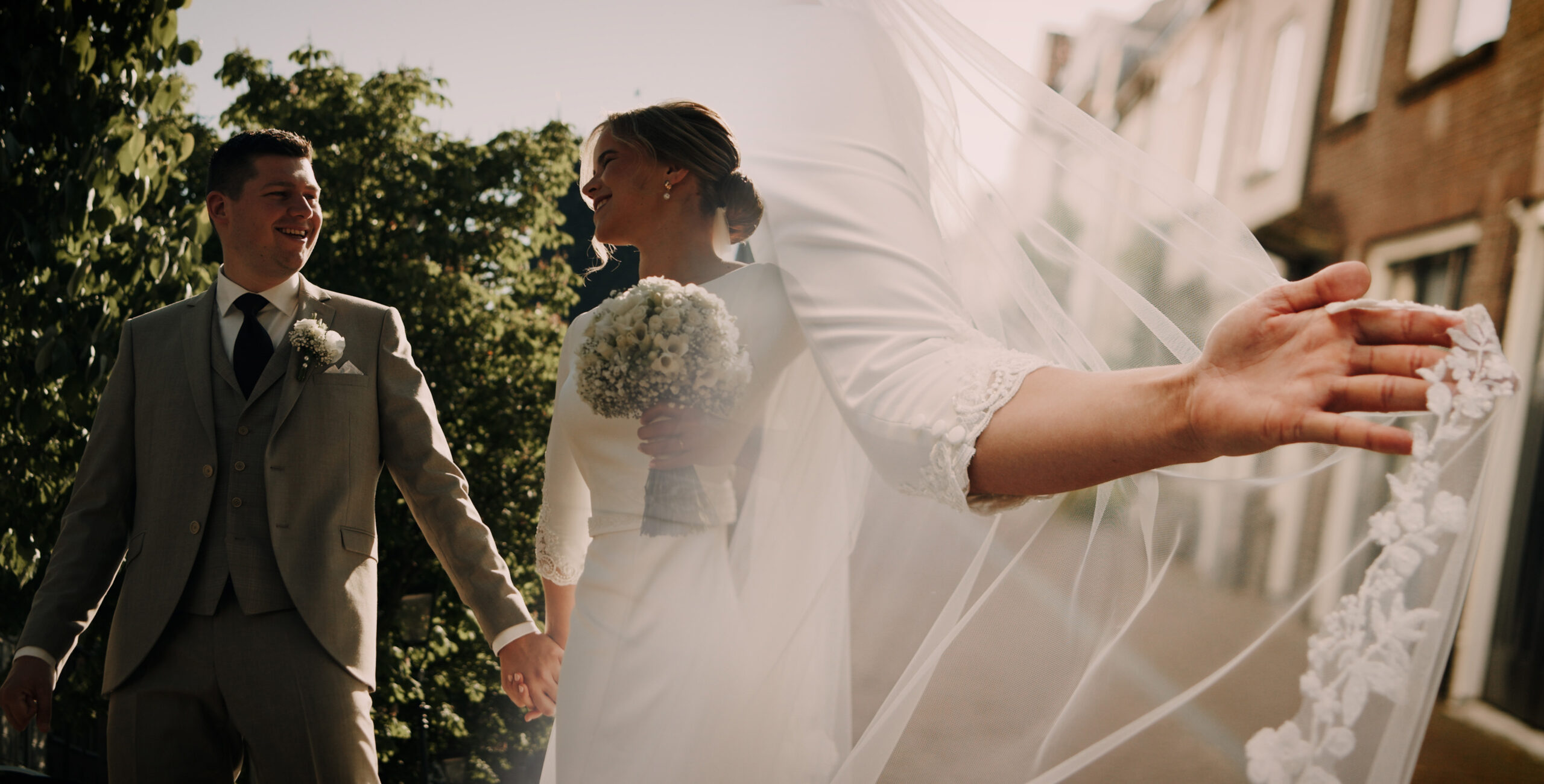 Rick Potkamp en Dirthe van Hierden Trouwfilm Bruiloftsfilm David van der Toorn Thirza Bakker Fotografie Trouwfotograaf Fotograaf Bruiloft wedding fotoboek trouwen trouwdag vastleggen Bruidsfotograaf Trouwfotograaf film Burowit Kampen Genemuiden Staphorst Barneveld